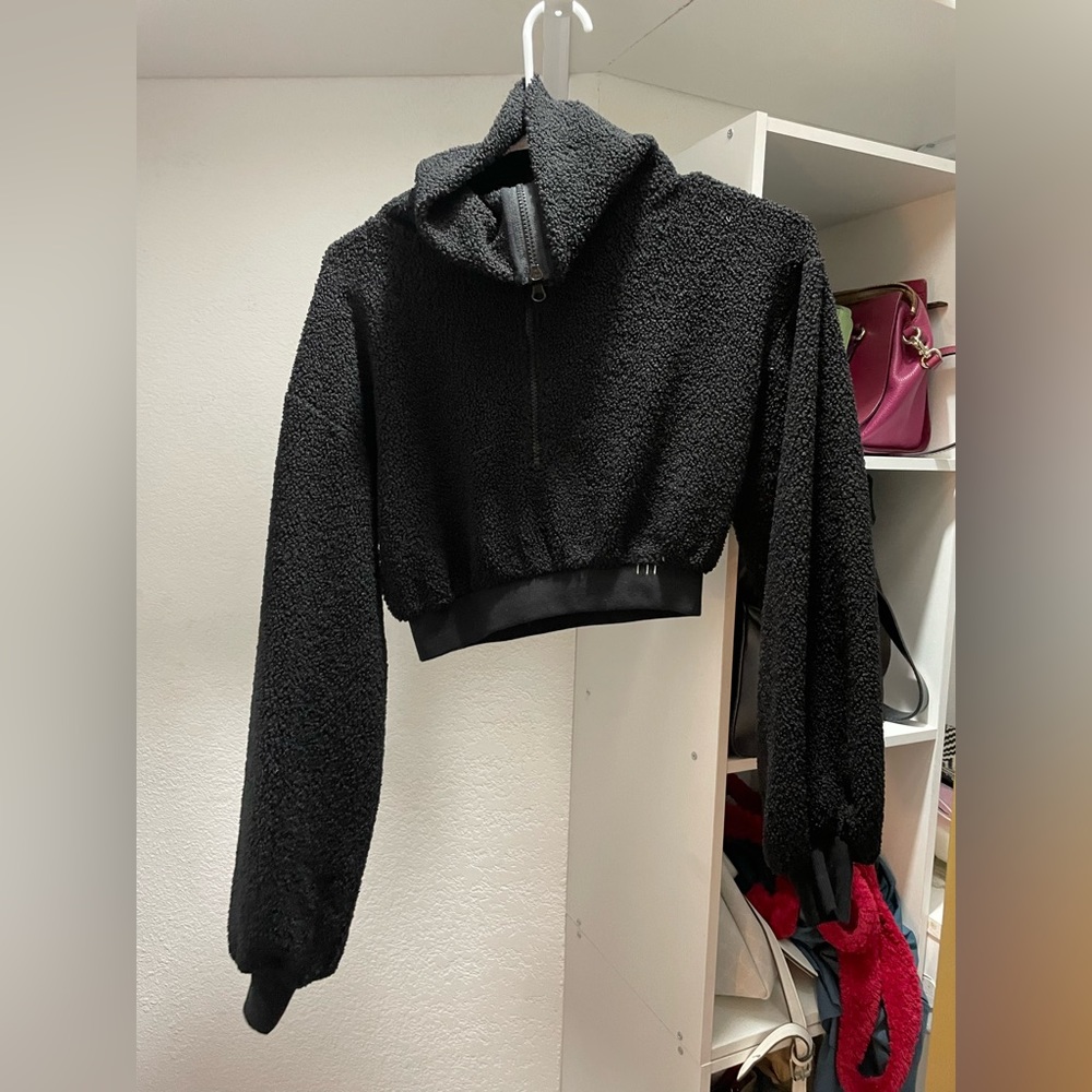 Urban Outfitters Cropped Fuzzy Black Half Zip/up! No flaws! Barley Worn!